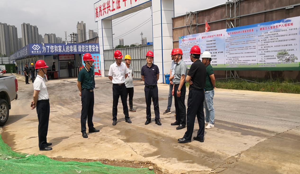 楊曉彬一行深入六安、霍邱項目調研安全生產工作