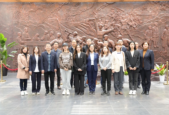 本部第一、二黨支部聯合開展主題黨日活動